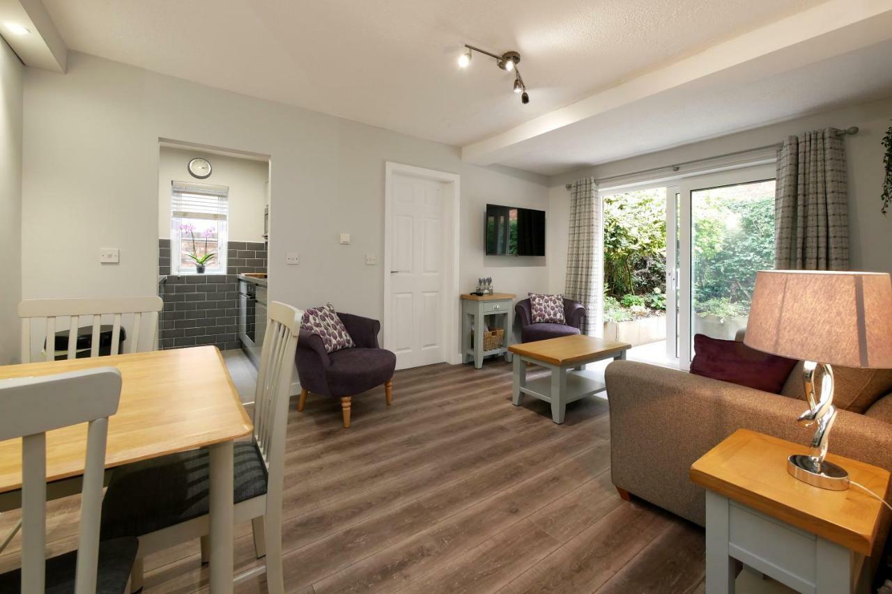 Crewe Short Lets 4 Victoria Court, Crewe Appartement Buitenkant foto
